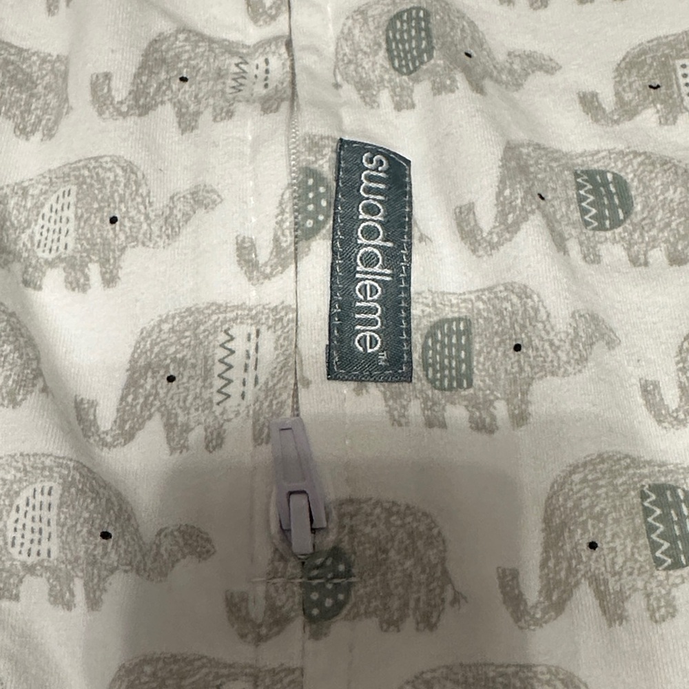 SwaddleMe Elephant Print Sleep Sack bundle- Cream and Gray - Picture 2 of 4